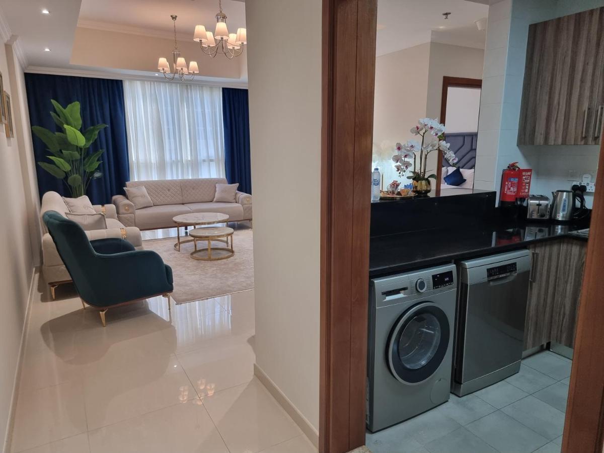 Dunya Tower Luxury And 2 Min Walk To Dubai Mall And Burj Khalifa In Heart Of Downtown Exterior photo
