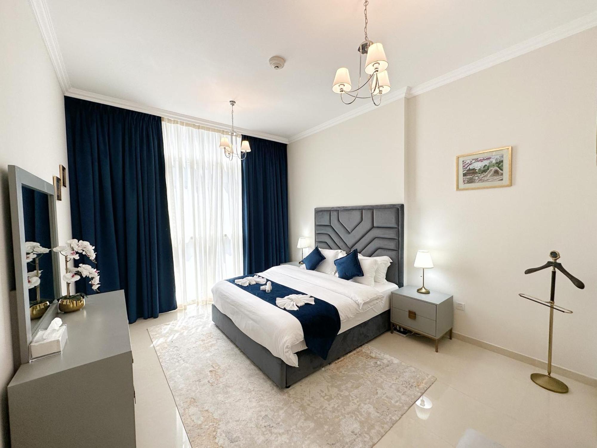 Dunya Tower Luxury And 2 Min Walk To Dubai Mall And Burj Khalifa In Heart Of Downtown Exterior photo