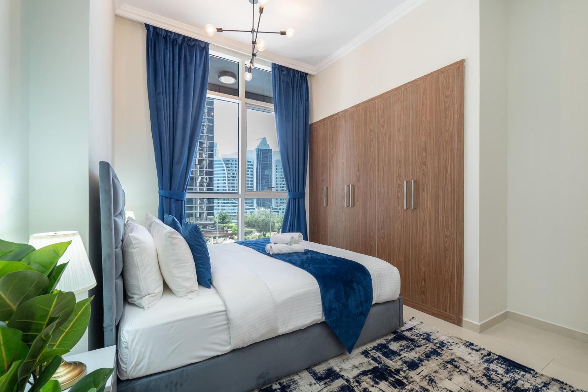 Dunya Tower Luxury And 2 Min Walk To Dubai Mall And Burj Khalifa In Heart Of Downtown Exterior photo